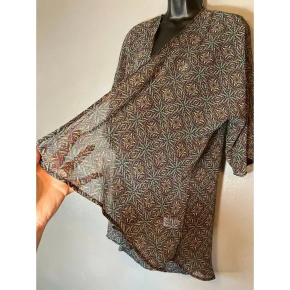 Lularoe sheer Shirley Cardigan kimono - Picture 3 of 6